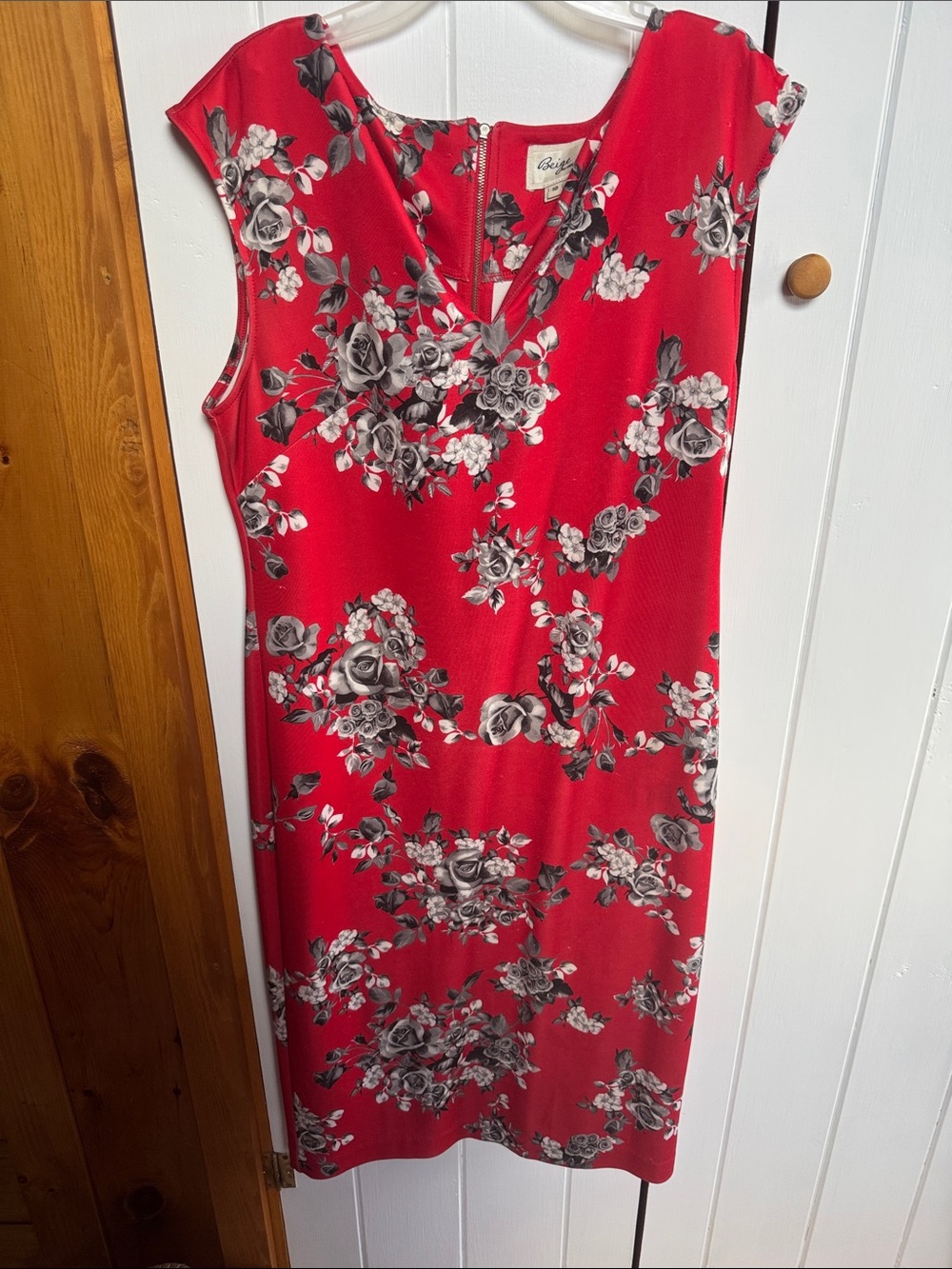 ECI Red Floral V-Neck Midi Dress